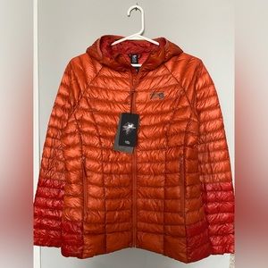 Mountain Hardwear puffer Ghost Whisper/2 NWT